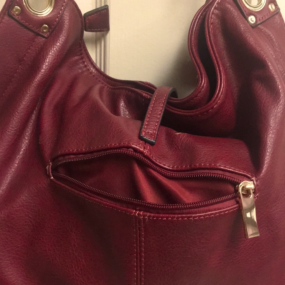 Elegant Burgundy Wine Leather Cross Body/ Shoulder Bag - Picture 10 of 13